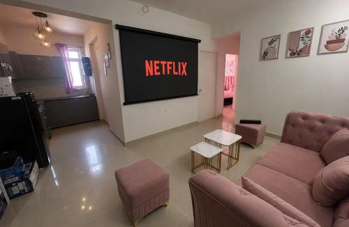Karnal Apartment | Cinema Experience -Premium Studio