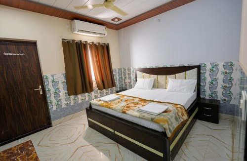 Vrindavan Hotel | Omji Niwas - Kalyan Keshar Dham