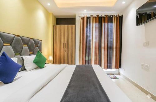 Green Park Hotel | Hotel Royal Green - Green Park Metro