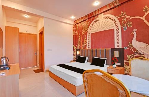 Jhansi Hotel | Hotel O Gomti Garden And Resort