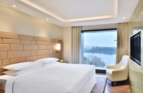 Nagavara Hotel | Courtyard by Marriott Bengaluru Hebbal