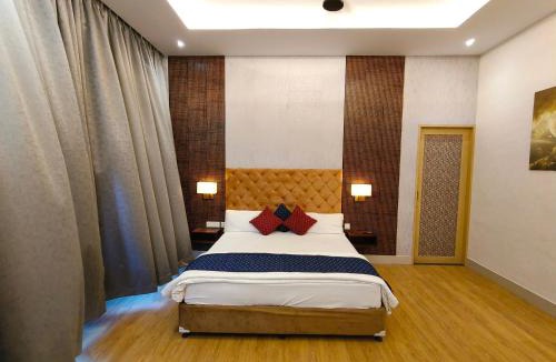 Varanasi House | Nirvana Riverview Suites