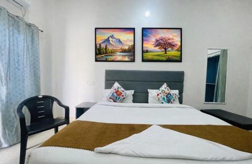 Varanasi Hotel | Hotel The regal inn