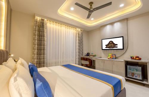Paharganj Hotel | Hotel Anu Plaza - Newly Built Hotel With Parking Just 6 Mins from Connaught Place ,New Delhi Railway Station & Metro Station