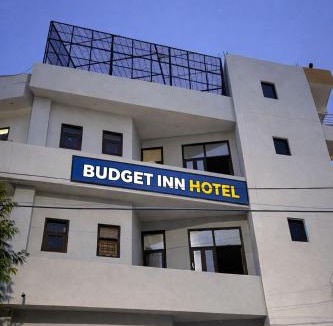 Knowledge Park III Hotel | Budget Inn and The Cozy Cafe