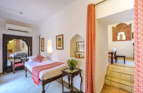 Neemrana Hotel | Neemrana Fort-Palace