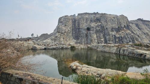 Narasapura Apartment | Cozy 2BHK moutain facing view