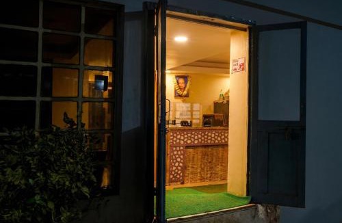 Jabalpur Hotel | Hotel O Russel Chowk Formerly VN Residency Jabalpur