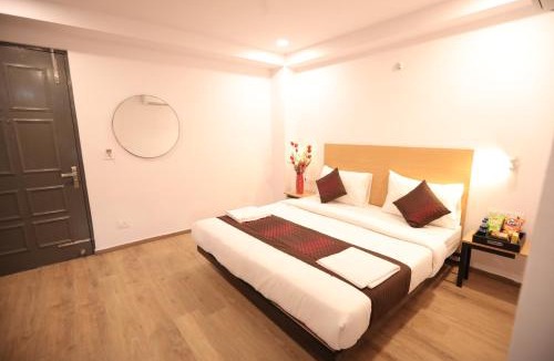 Mahipalpur Hotel | Hotel Glinzer Palace IGI Delhi