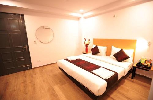 Mahipalpur Hotel | Hotel Glinzer Palace IGI Delhi
