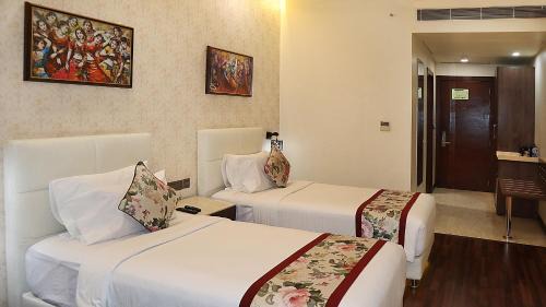 Sitapura Hotel | Hotel Grand Maple