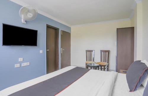 South Extension Hotel | Collection O Green Park Residency 3