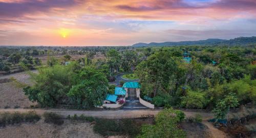Tala Apartment | Palash Kothi By Jungle Camps India