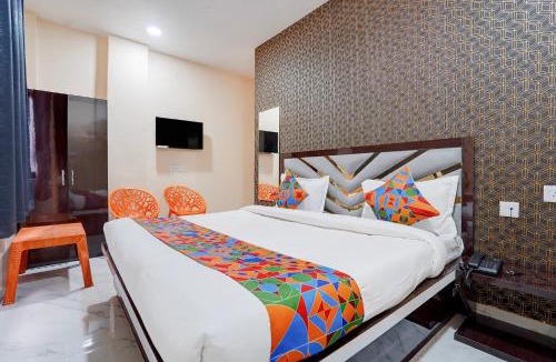 Kanpur Hotel | FabHotel Crystal Zee