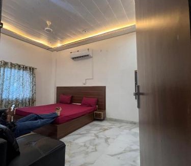 Sikandra Hotel | Hotel Jazz Suit Villa