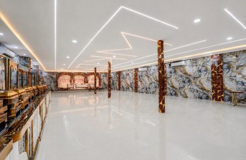 Etah Hotel | Hotel O The Grand Kamla By M.K.D