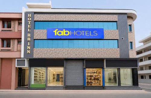 Kanpur Hotel | FabHotel RR Inn