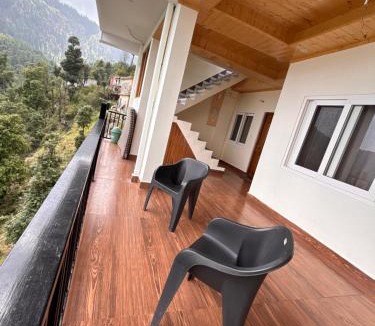 Kanatal House | Forest Breeze Homestay