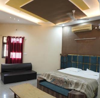 Thanesar Hotel | Hotel Hari Sarovar