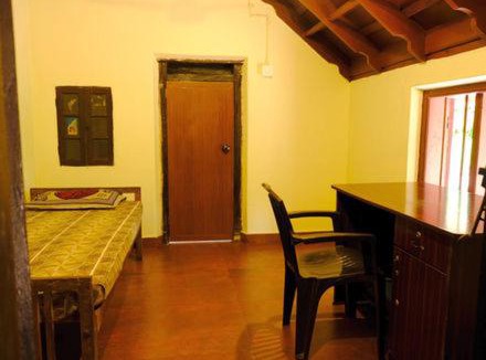 Kumbalam Resort | Warriam Road