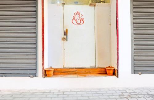 Sector 45 Hotel | Hotel O by OYO Sector 45 Formerly Manyavar