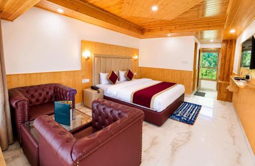 Manali Hotel | Himalayan River Resort, Manali #riverside #big private parking #scenic river & mountain view #open cafe #spacious room #big garden with campfire