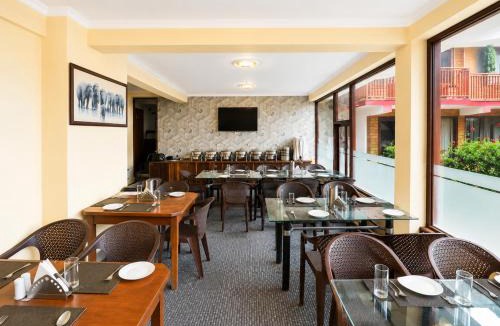 Manali Hotel | Himalayan River Resort, Manali #riverside #big private parking #scenic river & mountain view #open cafe #spacious room #big garden with campfire