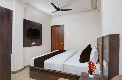Kanpur Hotel | OYO Townhouse Oak Fazalganj Formerly RR Grand