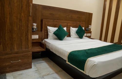 Sikandra Hotel | Hotel Shekhar Inn Deluxe
