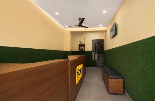 East of Kailash Hotel | FabHotel Mohan Villa