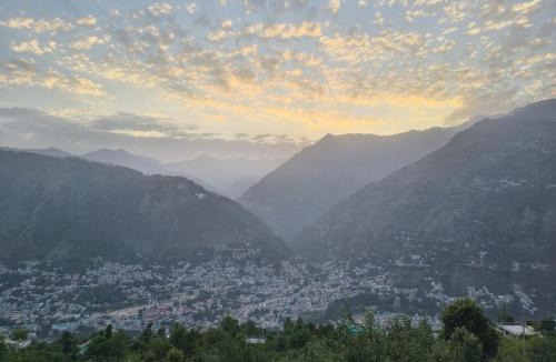 Mohal Villa | Himalayan Whisper