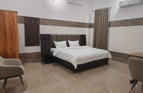 Aligarh Hotel | The Hotel City Junction