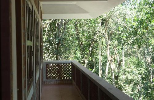 Chellarcovil Bed & Breakfast | BASIS Mountain House