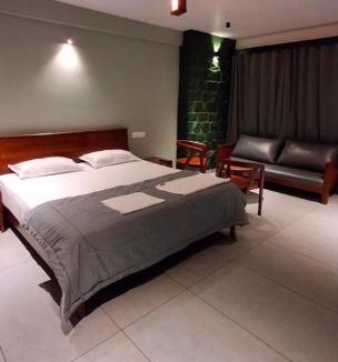 Naduvattam House | Alanz Kokaal Greenhills Resort