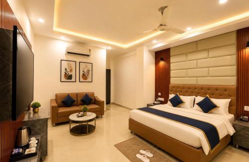 Pashim Vihar Hotel | Hotel Kasa Stays Premier - Peeragarhi Metro Station