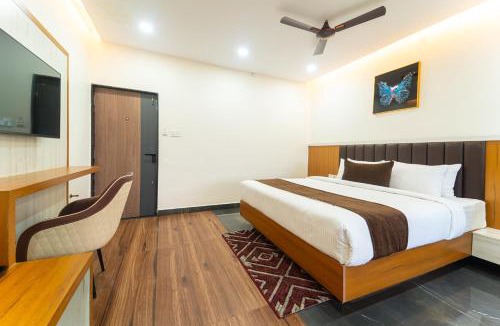 Bellary Hotel | Zipp Lite Ballari - Leela Hotel & Banquets
