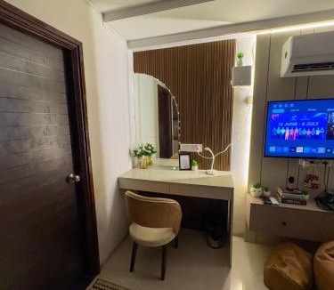 Sitapura Apartment | The TwoBrokeHosts Studio