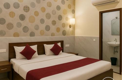 Taj Ganj Hotel | Hotel Regal Delight Star Taj - Best Rated Area #hygienic and Affordable Rooms, Check in Guarantee,Near Taj mahal