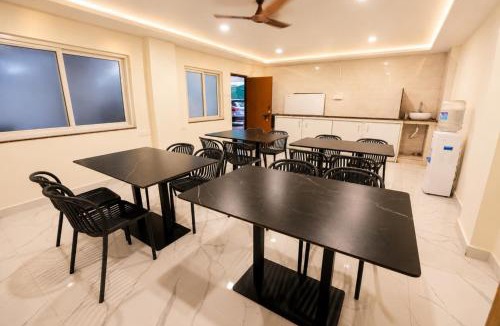 Madhapur Hotel | Hotel SSV Suites Premium Near HItech City, Madhapur