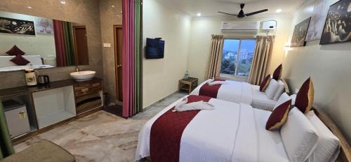 Srikalahasti Hotel | Hotel KSR Grand