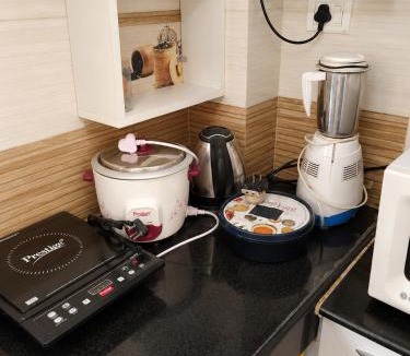 Sholinganallur Apartment | Spacious 3 Bedroom, AC&Fast Wifi, Car Parking , Near Chennai IT Park