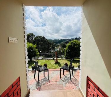 Wellington House | Green Hills Cottage