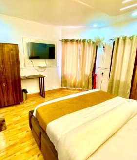 Barog Hotel | The Mountain Vault