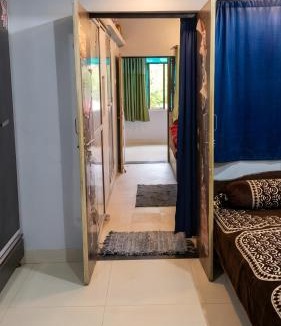 Kanpur Apartment | Lovely Bedroom For Couples & Families With Kitchen