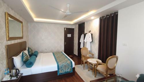 Chanakyapuri Hotel | Hotel The Caves Near IGI Airport Delhi