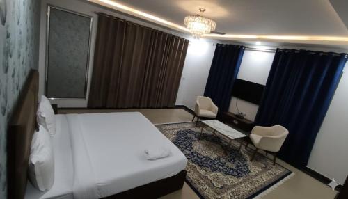 Chanakyapuri Hotel | Hotel The Caves Near IGI Airport Delhi