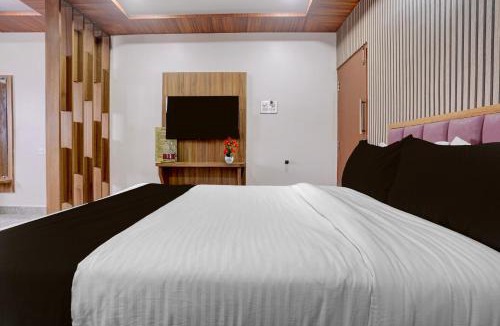 Dharwad Hotel | Super Townhouse KMF Dharwad Formerly Shri Durga Comforts