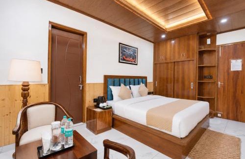 Shimla Hotel | The Dogri Boutique Cottage, Mashobra - Luxury Cottage with Scenic mountain view