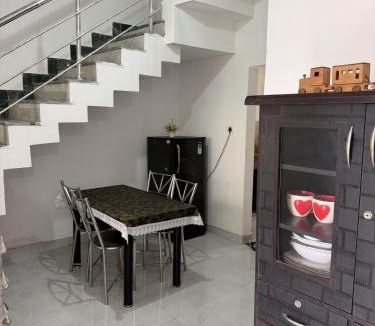 Jabalpur Apartment | Bodhi Home Stay