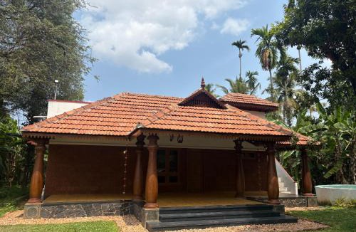 Kakkanad House | Kochuthottathil Heritage